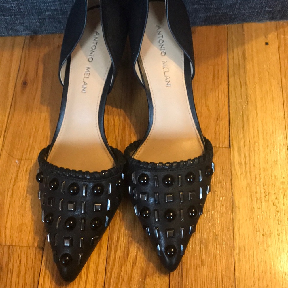 NWOT studded kitten heels. Size 6.5